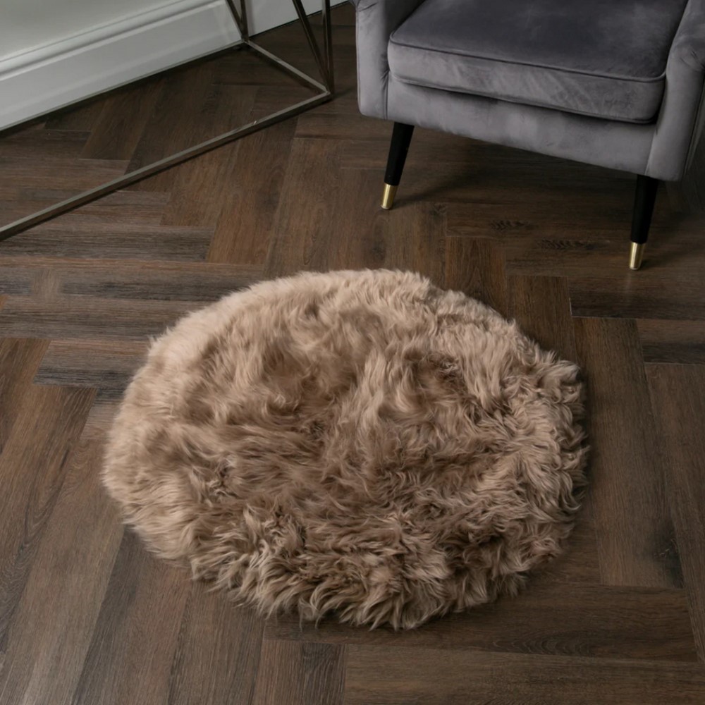 Beaumont Round New Zealand Sheepskin Rug in Light Brown